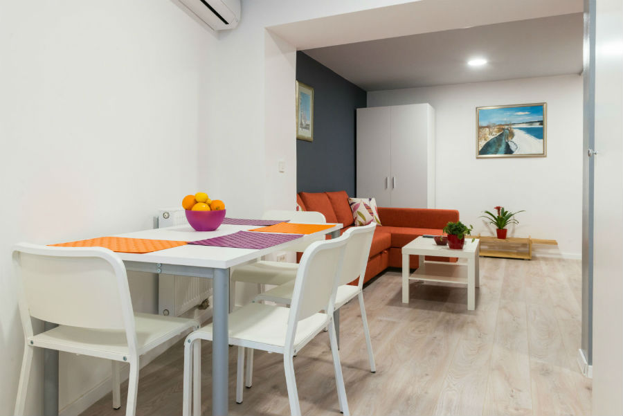 Apartman Sonja — spavaća soba s bračnim krevetom