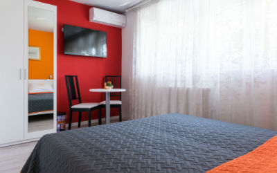 Soba Zara — 15m² s bračnim krevetom i vlastitom kupaonicom